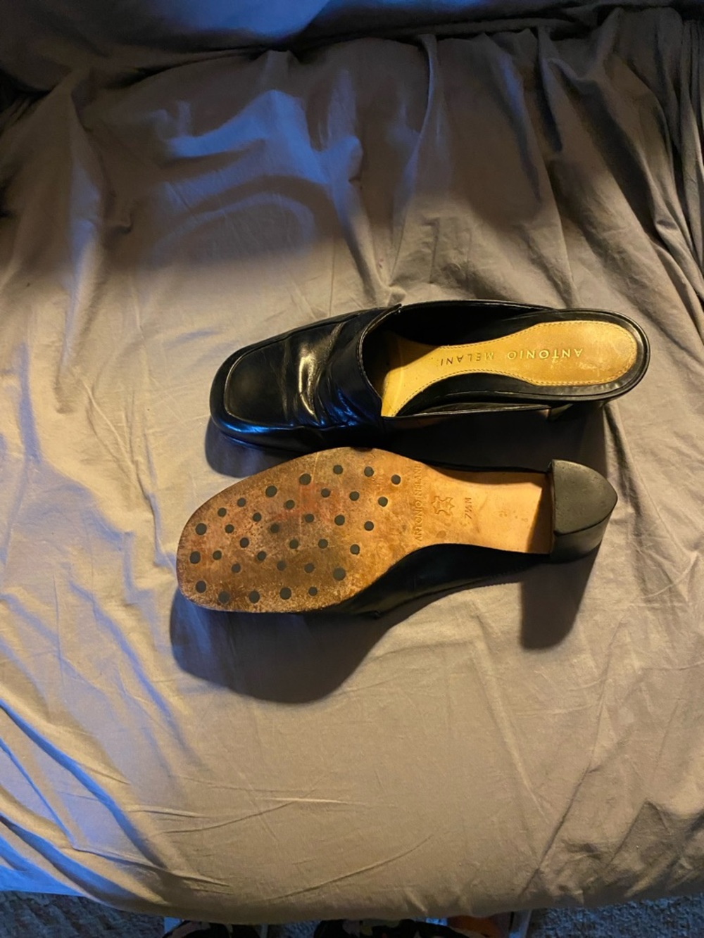 ANTONIO MELANI Black Leather Square-Toe Slip-On Mules - Picture 2 of 2